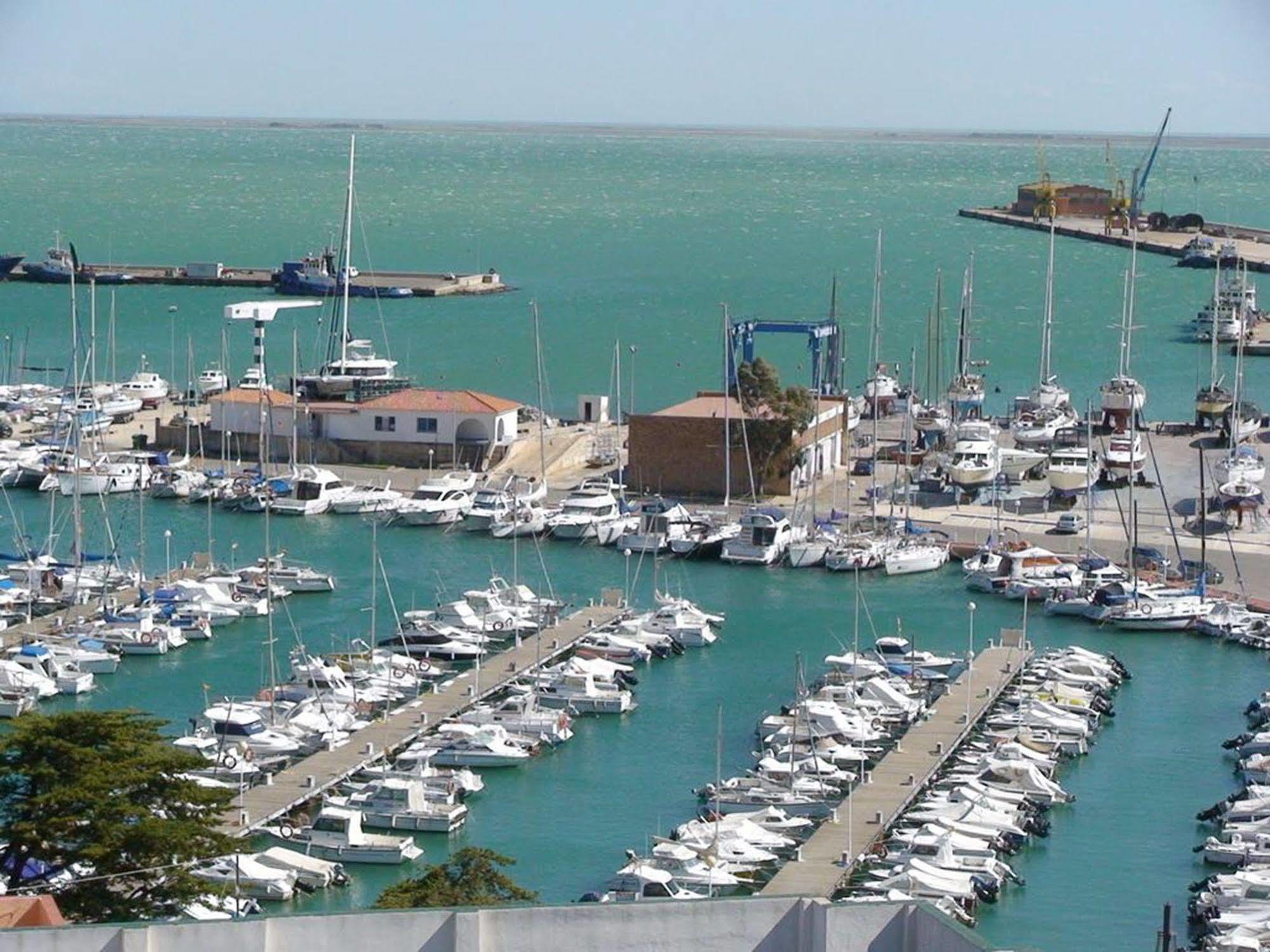 Hotel del Port Sant Carles de la Ràpita Exterior foto